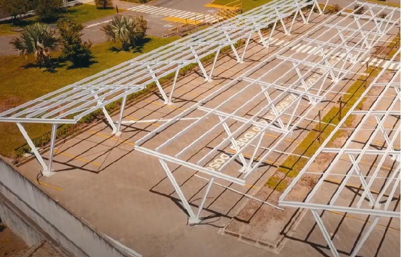 Galpones BIM ESTRUCTURAS CUBIERTAS PARA SOMBREADEROS TIPO CARPOT