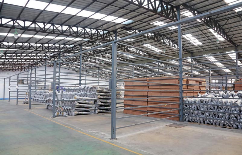 Galpones BIM gALPONES INDUSTRIALES / TALLER